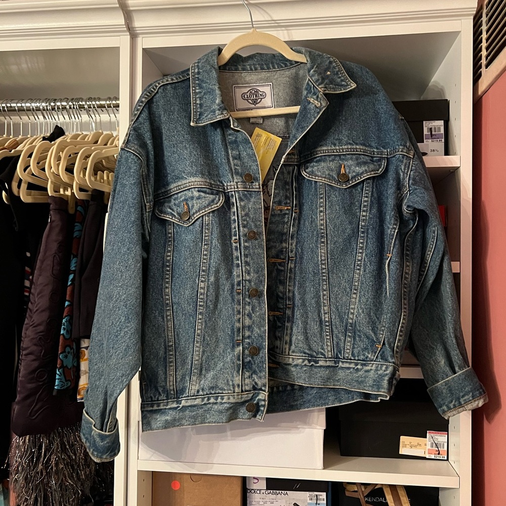 Acme clothing Looney Tunes Denim Jacket - Picture 3 of 4